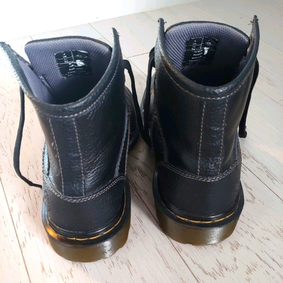 Dr Martens Roseland 7 eyelet leather boots - Picture 6 of 9